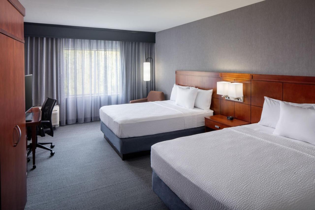 Courtyard By Marriott Charleston Downtown/Civic Center Otel Dış mekan fotoğraf