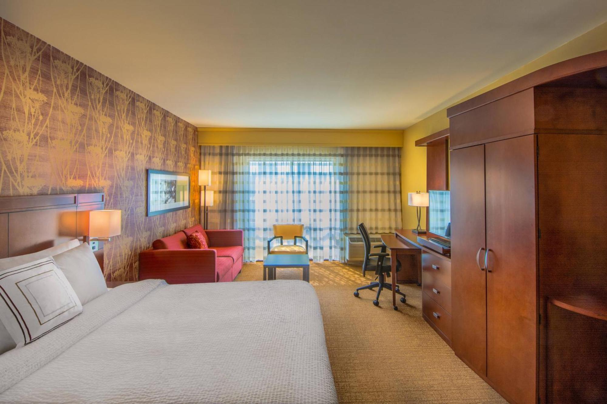 Courtyard By Marriott Charleston Downtown/Civic Center Otel Dış mekan fotoğraf